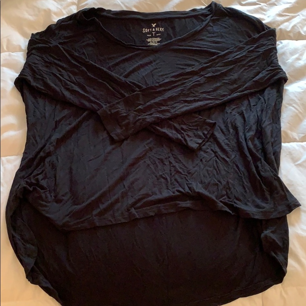 American Eagle long sleeve vneck
